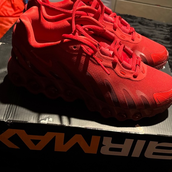 Nike Air Max Red Women's Sneakers - Picture 2 of 4